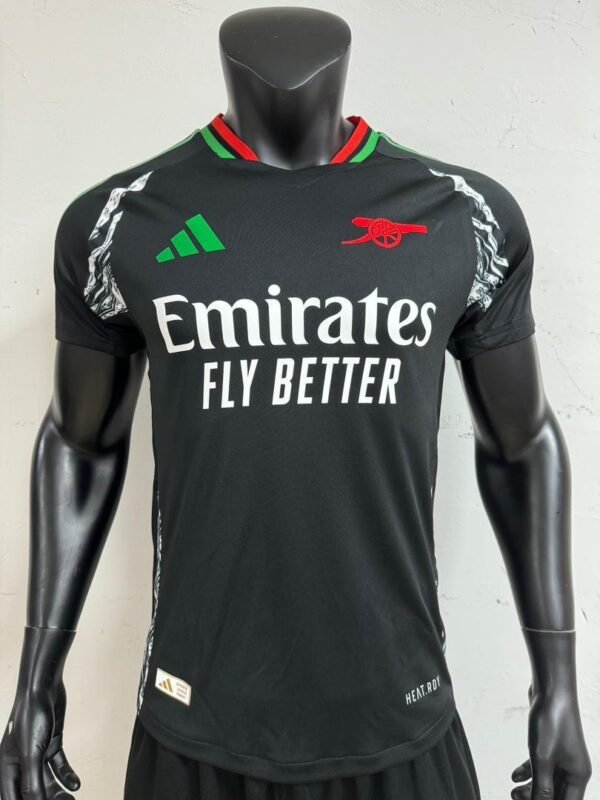 Arsenal Away kit